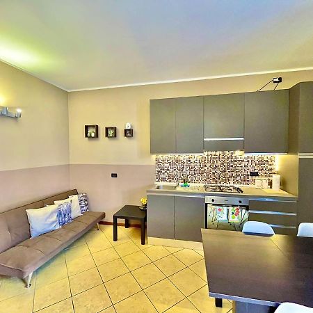 Casa Di Mirco - Ampio E Moderno Bilocale Appartement Castenedolo Buitenkant foto