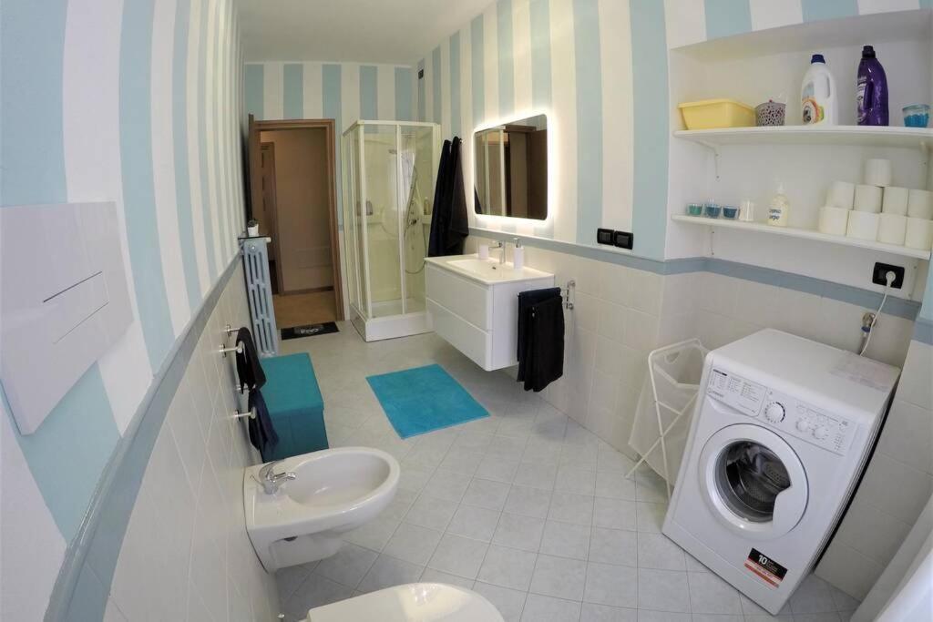 Casa Di Mirco - Ampio E Moderno Bilocale Appartement Castenedolo Buitenkant foto