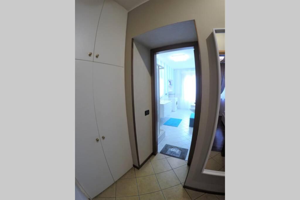 Casa Di Mirco - Ampio E Moderno Bilocale Appartement Castenedolo Buitenkant foto