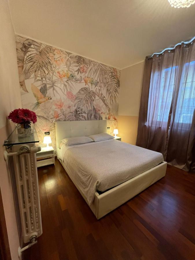 Casa Di Mirco - Ampio E Moderno Bilocale Appartement Castenedolo Buitenkant foto